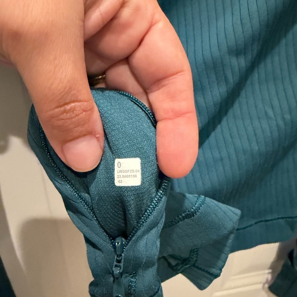 Lululemon Its Rulu Run Ribbed Cropped Half Zip - Picture 5 of 5